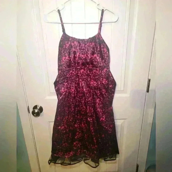 Y2k Taboo dress size 6 With adjustable straps, pull back belt, ruffled bottom. - Picture 1 of 7